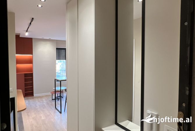 Shtepi me qera Apartament ne Tirane, 1+1, Mobilimi E mobiluar, Pagesa 800  Euro.