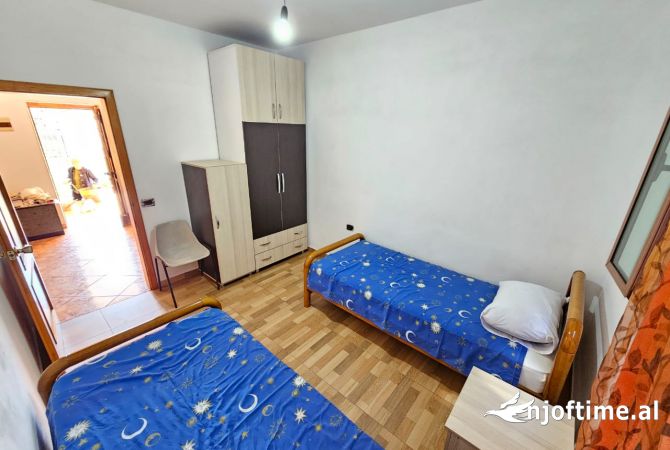 Shtepi me qera 2+1 ne Tirane - 40,000 Leke