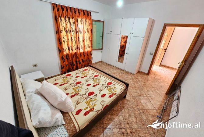 Shtepi me qera 2+1 ne Tirane - 40,000 Leke