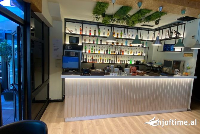 SHITET BIZNEZI “lokal” tek KOMPLEKSI VIZION PLUS 