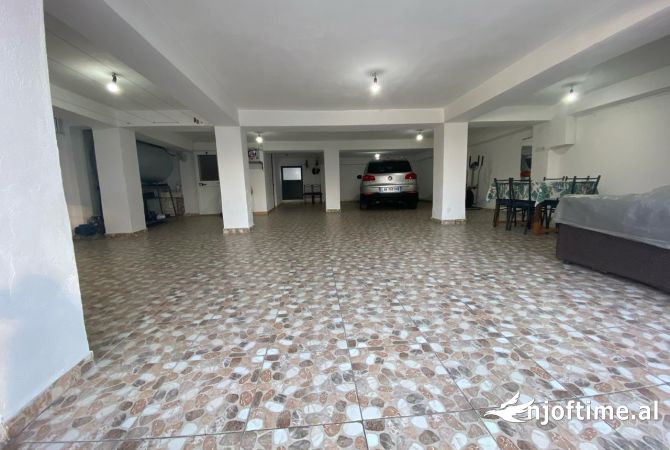 Shtepi ne shitje 4+1 ne Tirane - 330,000 Euro