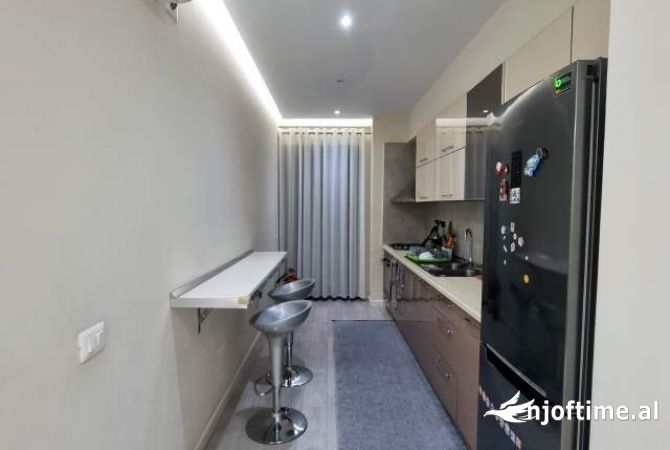 Shtepi ne shitje 2+1 ne Tirane - 180,000 Euro