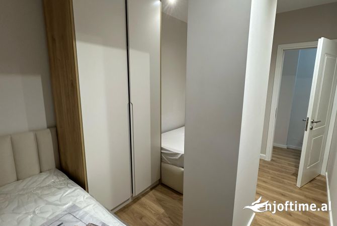 Shtepi me qera 2+1 ne Tirane - 800 Euro