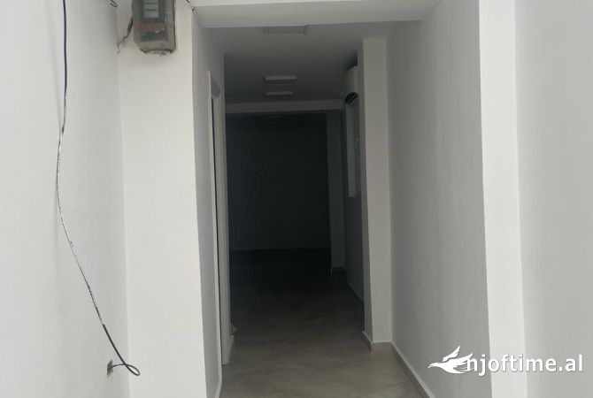 Ambient biznesi me qera 1+1 ne Tirane - 1,000 Euro