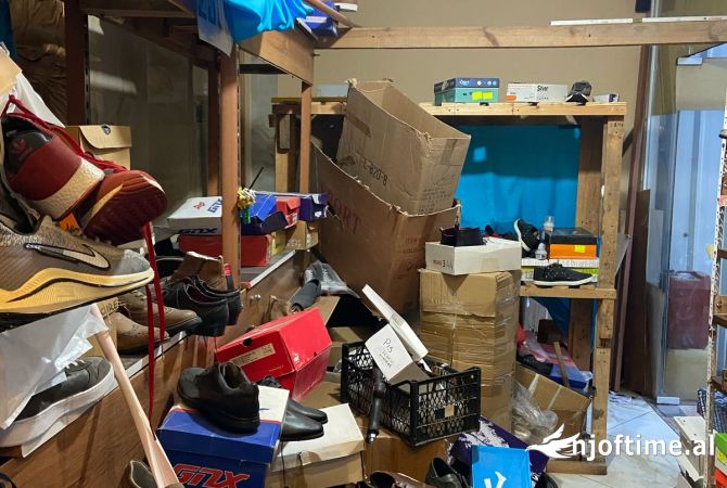 Ambient biznesi me qera 4+1 ne Tirane - 1,000 Euro