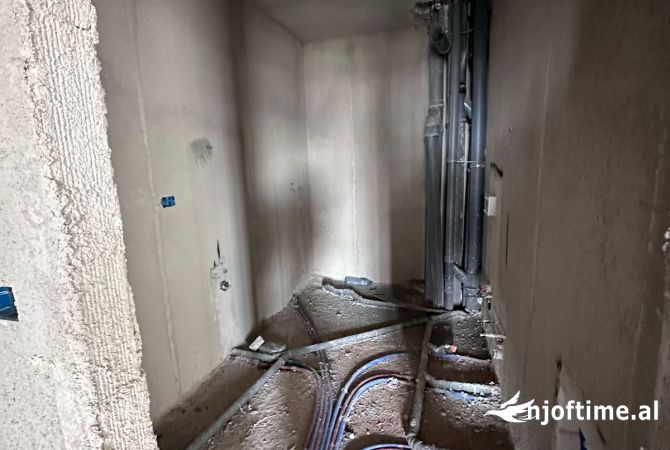 Apartment for sale in Tirana 1+1, Emty