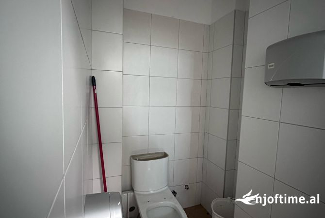 Ambient biznesi me qera 1+1 ne Tirane - 550 Euro