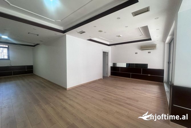 Ambient biznesi me qera 1+1 ne Tirane - 1,500 Euro