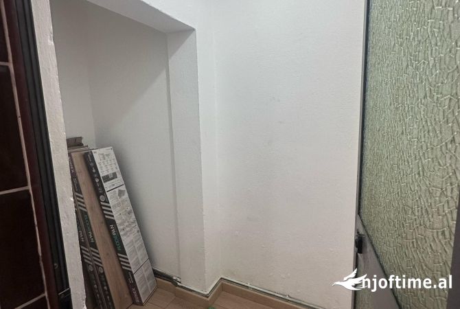 Ambient biznesi me qera 1+1 ne Tirane - 1,500 Euro