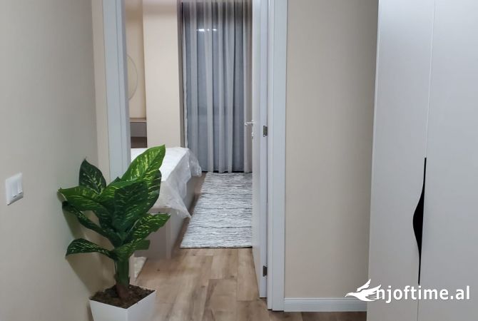 Shtepi me qera 1+1 ne Tirane - 1,000 Euro