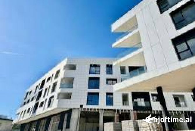 Ambient biznesi me qera 1+1 ne Tirane - 2,800 Euro