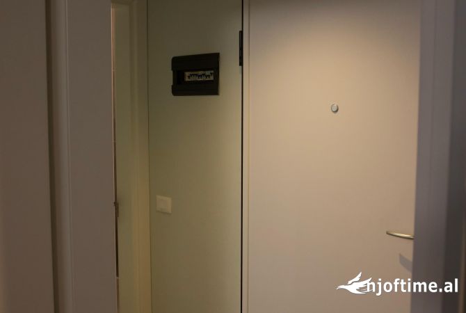 Shtepi me qera Apartament ne Tirane, 1+1, Mobilimi E mobiluar, Pagesa 500  Euro.