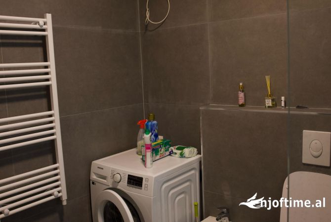 Shtepi me qera Apartament ne Tirane, 1+1, Mobilimi E mobiluar, Pagesa 500  Euro.