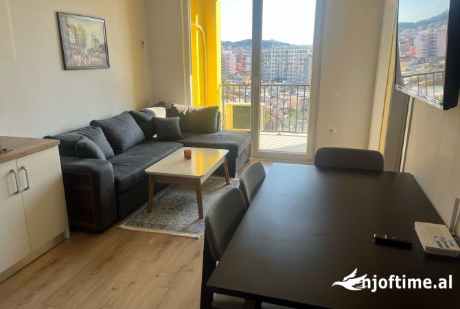 Shtepi me qera 2+1 ne Tirane - 450 Euro