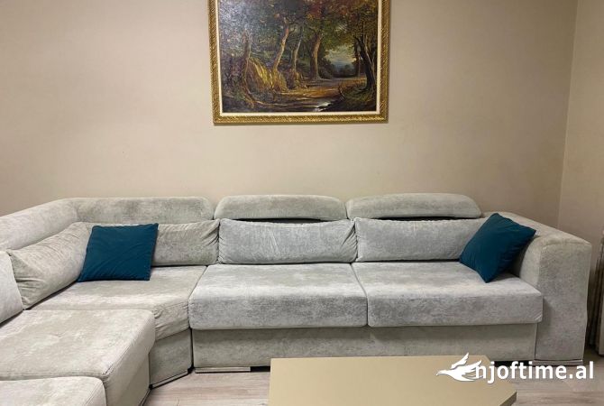 Shtepi me qera 2+1 ne Tirane - 700 Euro