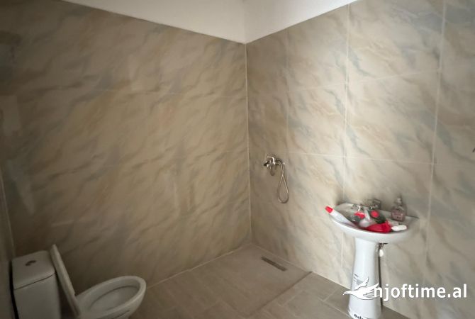 Casa in affitto 2+1 a Tirana - 400 Euro