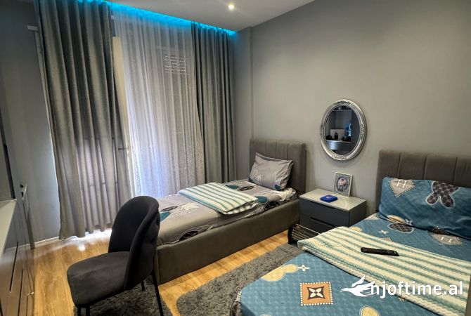 Shtepi me qera Apartament ne Tirane, 2+1, Mobilimi E mobiluar, Pagesa 500  Euro.