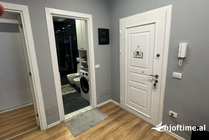 Shtepi me qera Apartament ne Tirane, 2+1, Mobilimi E mobiluar, Pagesa 500  Euro.