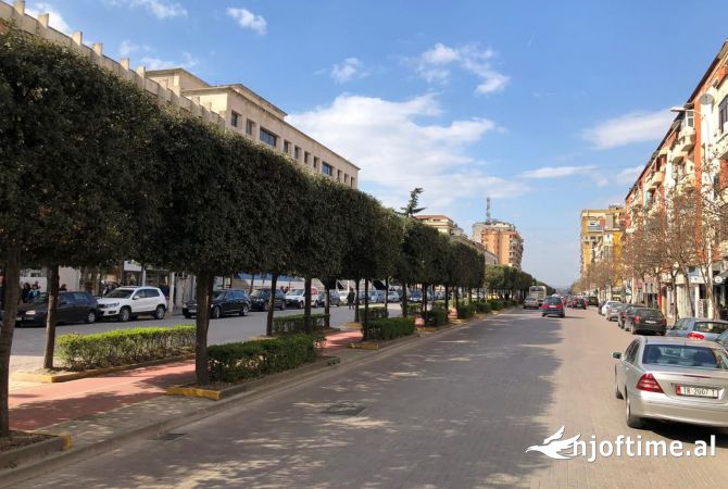 Ambient biznesi ne shitje 1+1 ne Tirane - 600,000 Euro