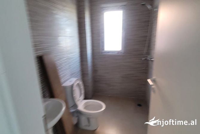 Shtepi me qera 1+1 ne Tirane - 400 Euro