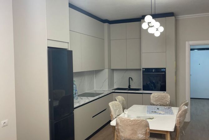 Shtepi me qera 2+1 ne Tirane - 650 Euro