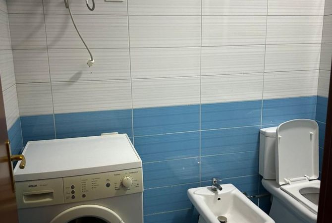 Shtepi me qera 1+1 ne Tirane - 40,000 Leke