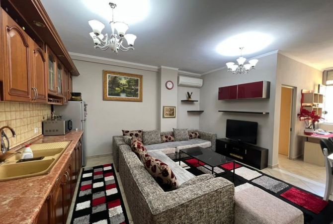 Shtepi me qera Apartament ne Tirane, 2+1, Mobilimi E mobiluar, Pagesa 600  Euro.