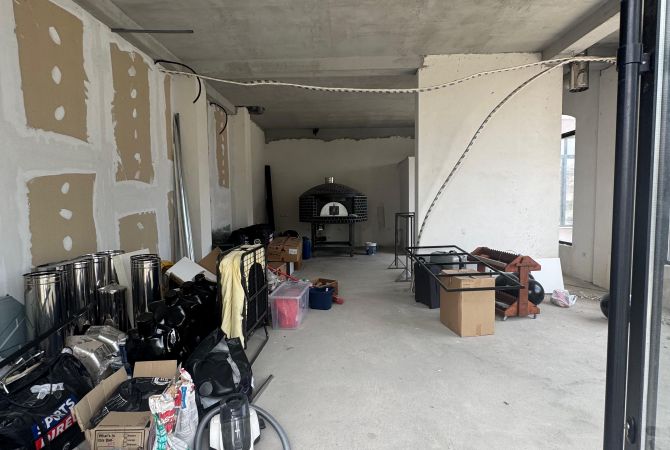 Jepet ambient me qira per piceri ne Kamez/ 800 Euro