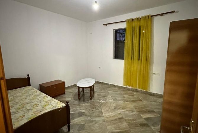 Shtepi me qera 2+1 ne Tirane - 400 Euro