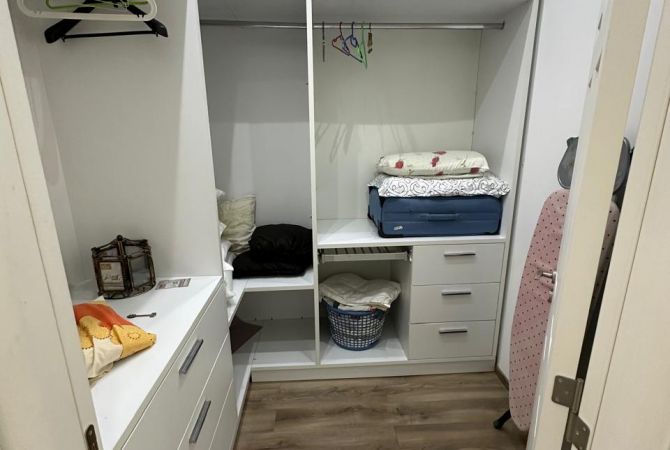 Shtepi ne shitje Apartament ne Tirane, 2+1, Mobilimi E mobiluar, Pagesa 155,000  Euro.