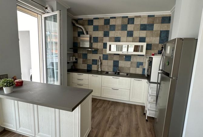 Shtepi ne shitje Apartament ne Tirane, 2+1, Mobilimi E mobiluar, Pagesa 155,000  Euro.