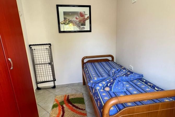 Shtepi me qera Apartament ne Tirane, 2+1, Mobilimi E mobiluar, Pagesa 600  Euro.