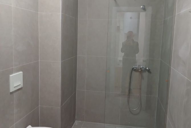 Shtepi me qera Apartament ne Tirane, 1+1, Mobilimi E mobiluar, Pagesa 60,000  Leke.