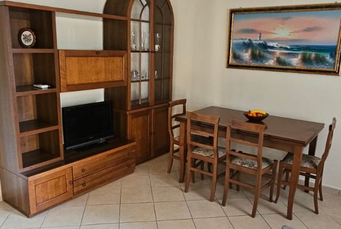 Shtepi me qera Apartament ne Tirane, 2+1, Mobilimi E mobiluar, Pagesa 40,000  Leke.