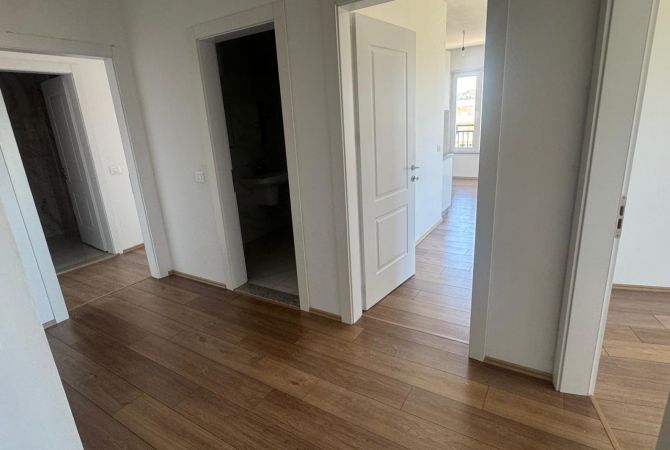 Shtepi ne shitje 3+1 ne Tirane - 166,000 Euro