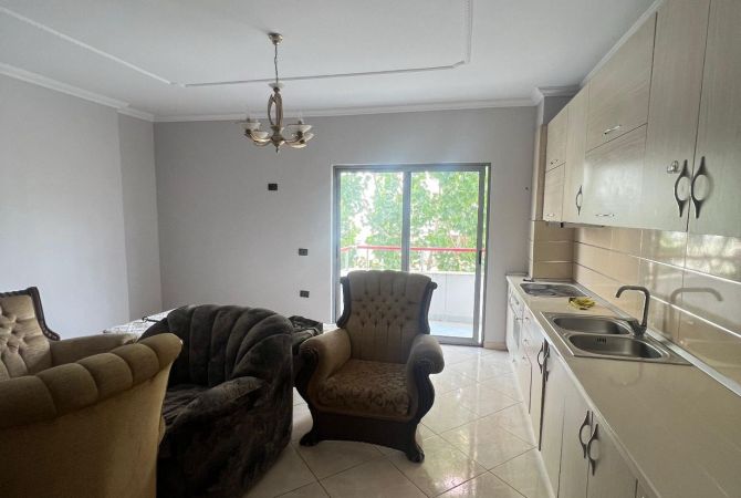 Shtepi me qera 2+1 ne Tirane - 500 Euro
