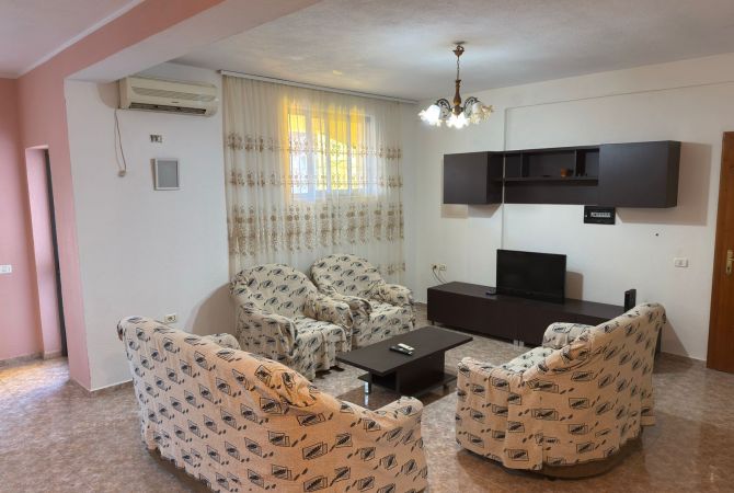 Shtepi me qera 2+1 ne Tirane - 400 Euro