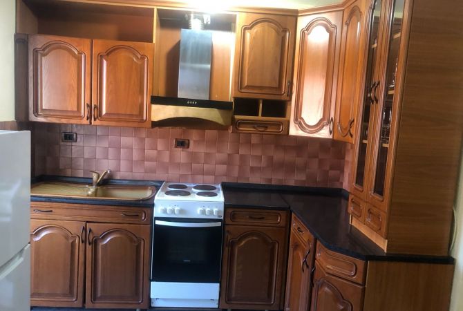 Shtepi me qera 2+1 ne Tirane - 500 Euro
