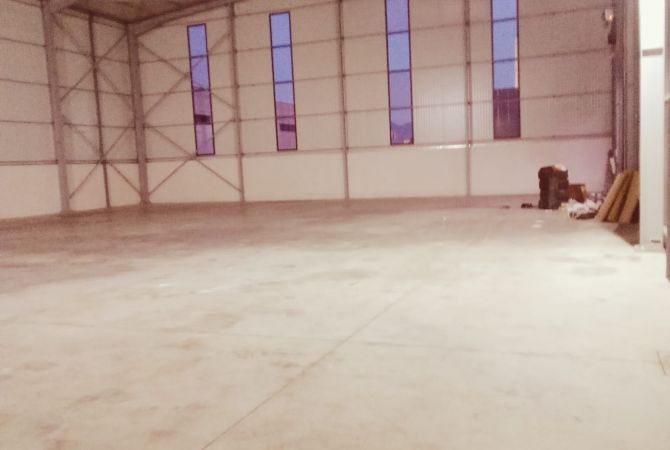 Ambient biznesi me qera 4+1 ne Tirane - 3,000 Euro