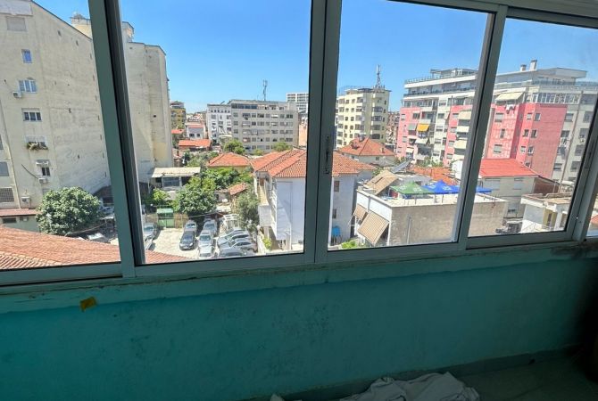 Shtepi ne shitje 1+1 ne Tirane - 105,000 Euro