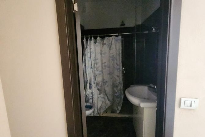 Shtepi me qera Apartament ne Tirane, 1+1, Mobilimi Bosh, pa mobiluar, Pagesa 500  Euro.