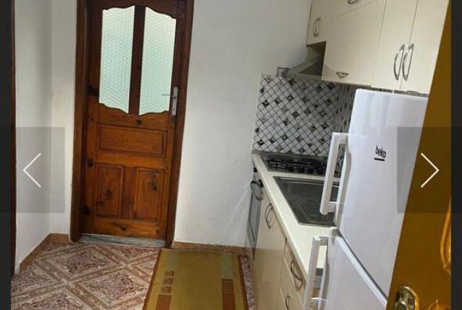 Shtepi me qera Apartament ne Tirane, 1+1, Mobilimi E mobiluar, Pagesa 40,000  Leke.
