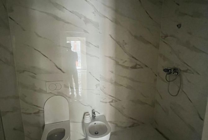 Shtepi ne shitje 2+1 ne Tirane - 100,000 Euro