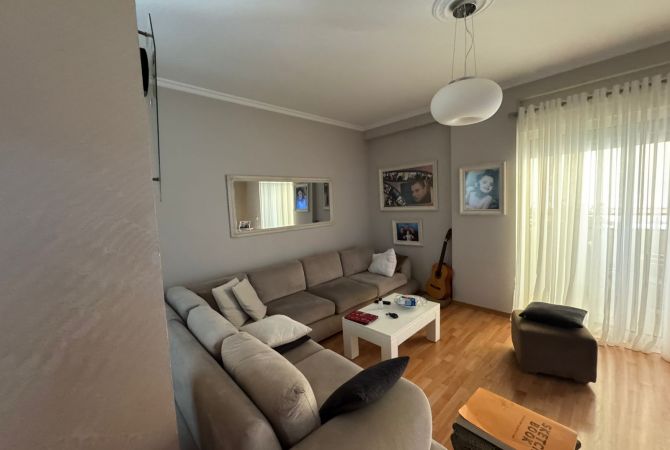 Shtepi me qera 2+1 ne Tirane - 600 Euro