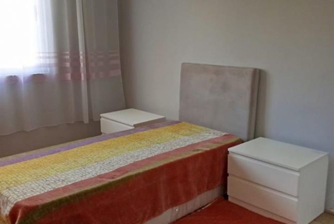 Shtepi me qera Apartament ne Tirane, 2+1, Mobilimi E mobiluar, Pagesa 450  Euro.