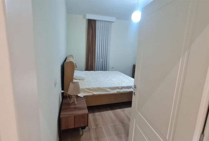 Shtepi me qera Apartament ne Tirane, 2+1, Mobilimi E mobiluar, Pagesa 750  Euro.