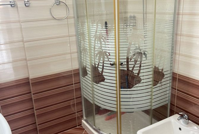 Shtepi me qera Apartament ne Tirane, 2+1, Mobilimi E mobiluar, Pagesa 40,000  Leke.