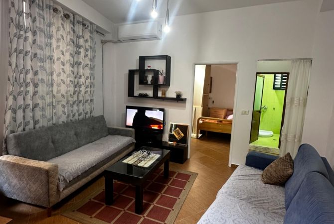 Shtepi me qera 1+1 ne Tirane - 45,000 Leke