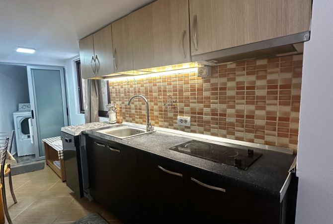 Shtepi me qera Apartament ne Tirane, 1+1, Mobilimi E mobiluar, Pagesa 45,000  Leke.