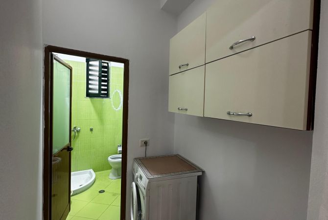 Shtepi me qera Apartament ne Tirane, 1+1, Mobilimi E mobiluar, Pagesa 45,000  Leke.